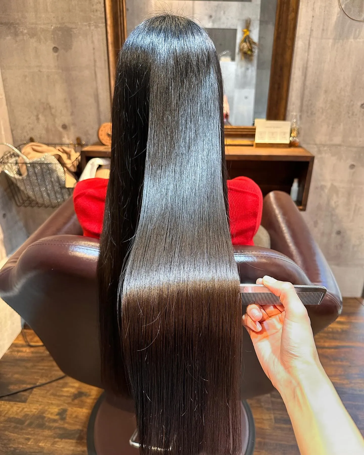 名古屋駅近くの当サロンでは、特別な髪質改善やトリートメントを...