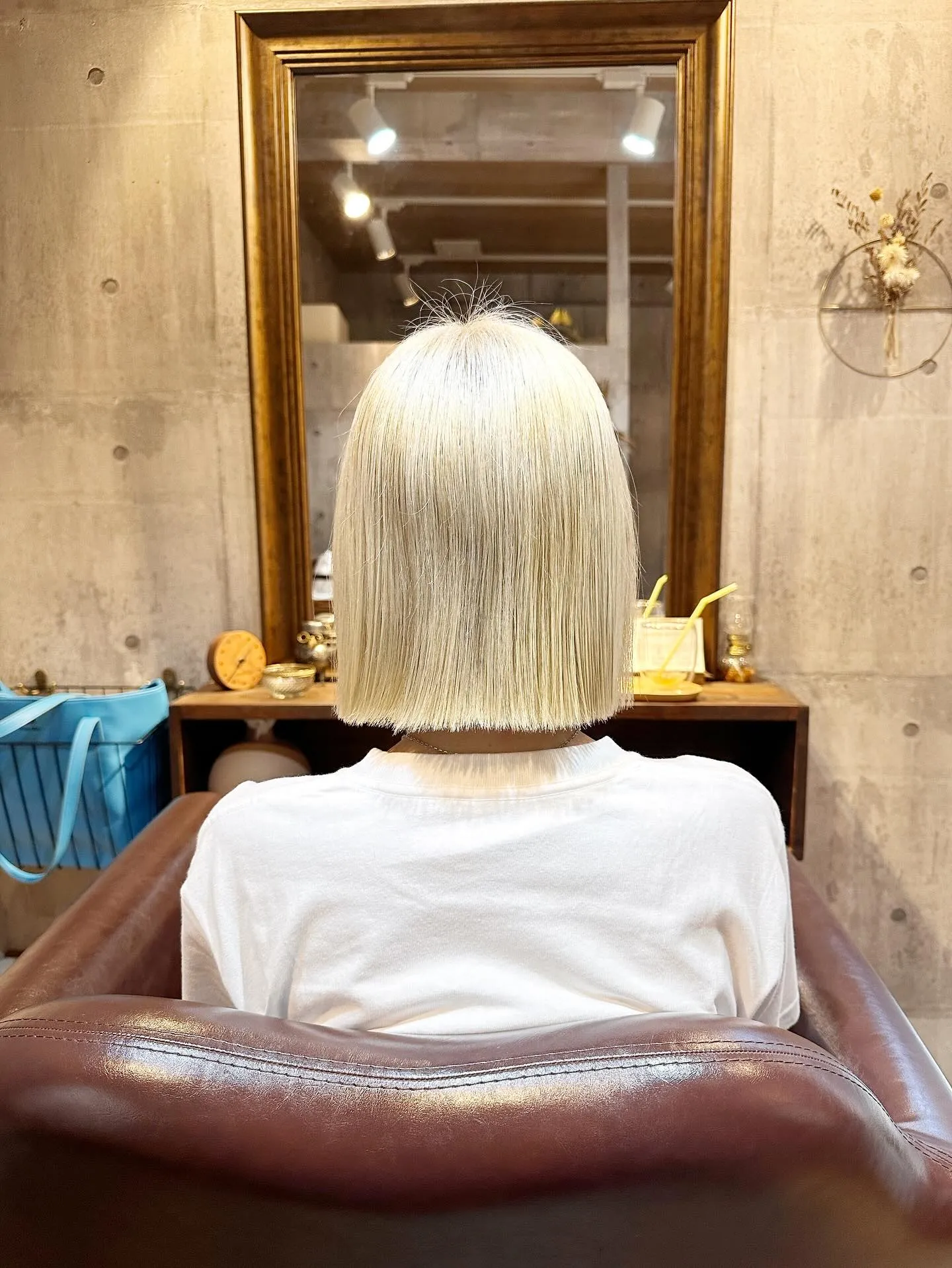 円頓寺商店街でツヤ髪とおしゃれな白髪ぼかしいかがでしょうか🌟...