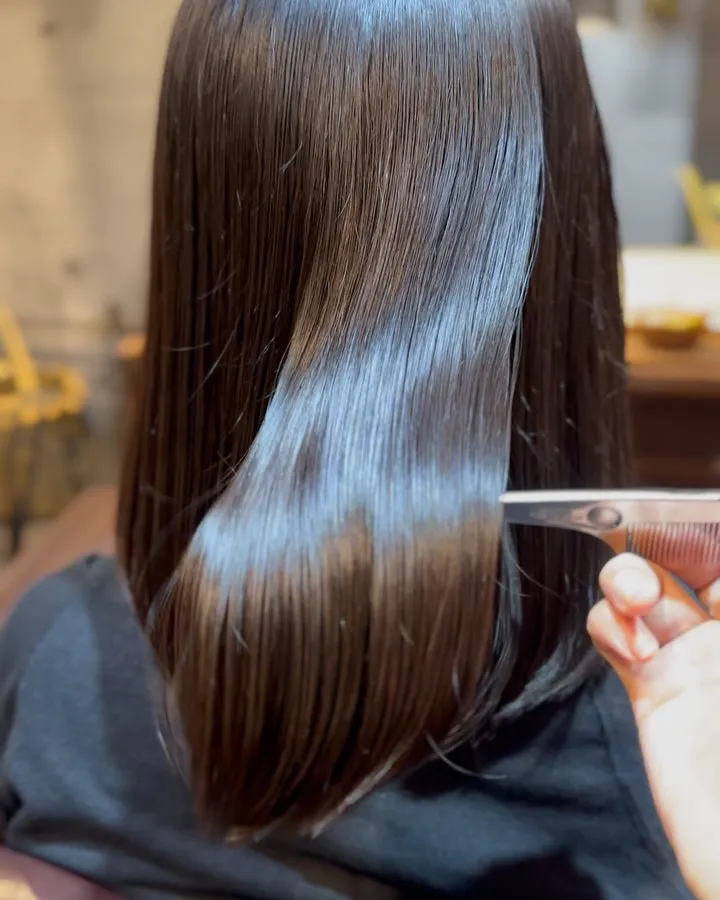 ✨丸の内駅でお手軽ノンダメージカラー✨本日のお客様は、大切な...